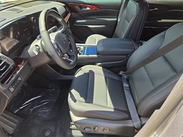 2026 Chevrolet Traverse Z71 photo 4
