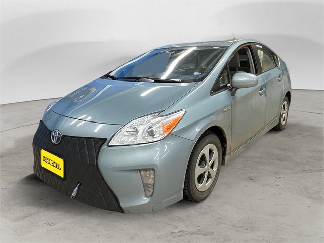 2015 Toyota Prius Two's photo