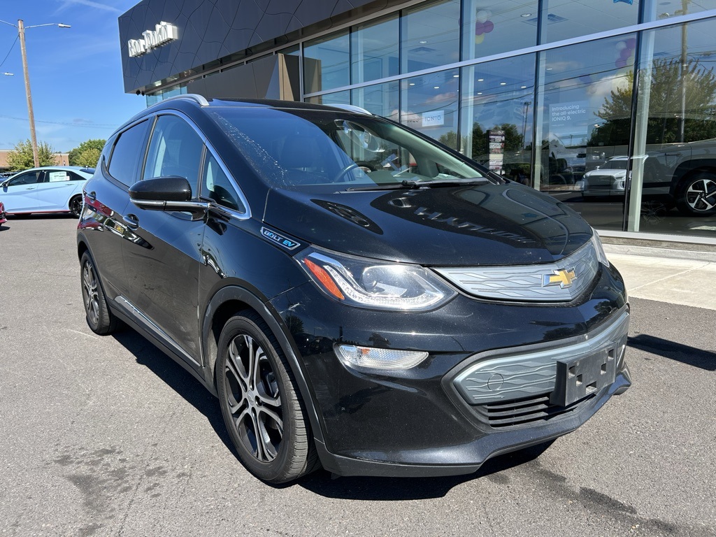 Used 2018 Chevrolet Bolt EV Premier with VIN 1G1FX6S04J4120277 for sale in Gresham, OR