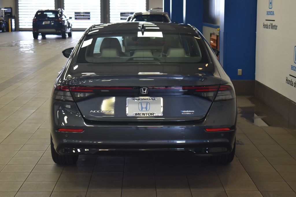 2023 Honda Accord Touring photo 4