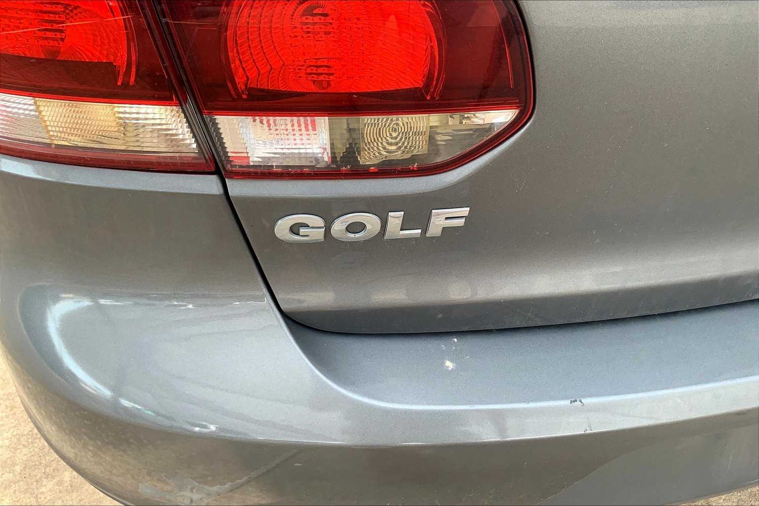 2012 Volkswagen Golf photo 28