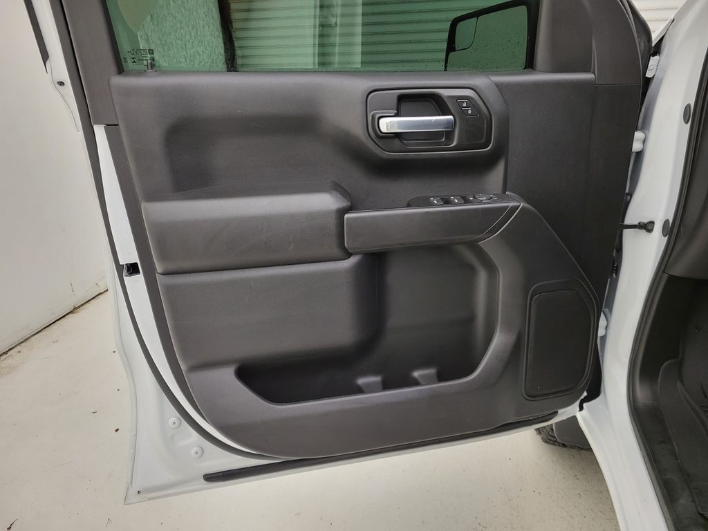 2025 Chevrolet Silverado 1500 Custom Trail Boss photo 19