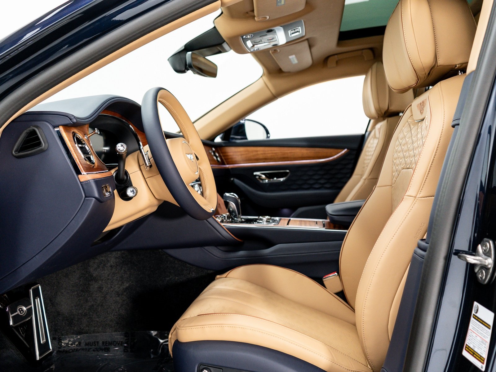 2025 Bentley Flying Spur Mulliner photo 13