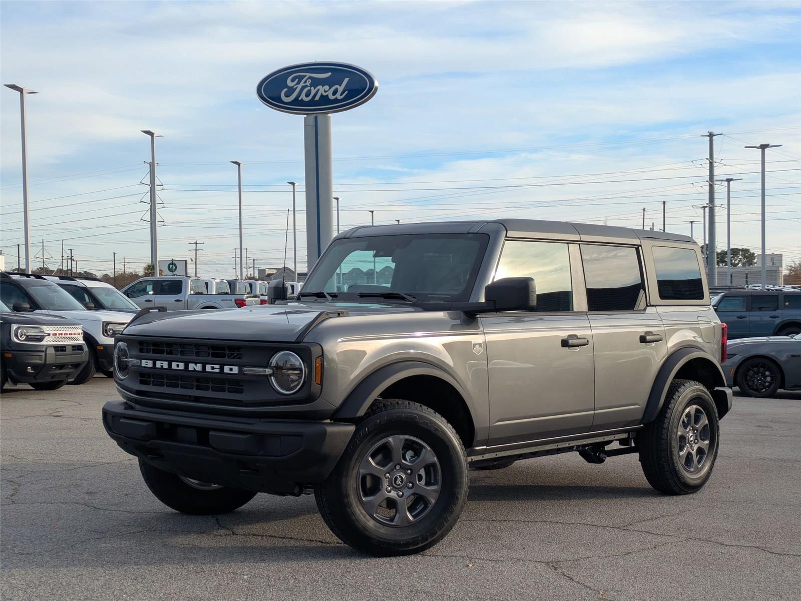 2025 Ford Bronco 4-Door Big Bend's photo