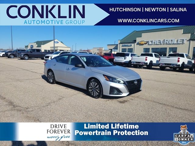 2024 Nissan Altima SV's photo