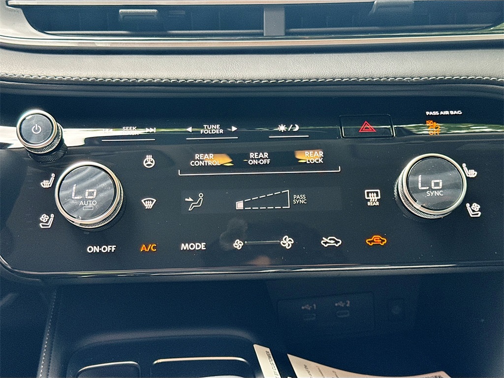2026 Infiniti QX60 Luxe photo 16