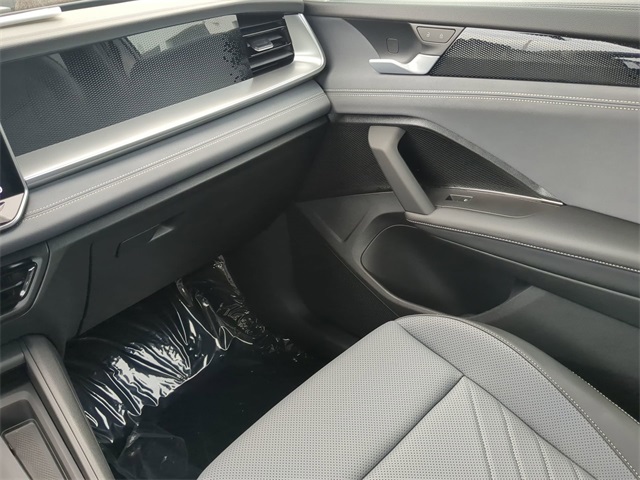 2025 Volkswagen Tiguan SE R-Line Black photo 15