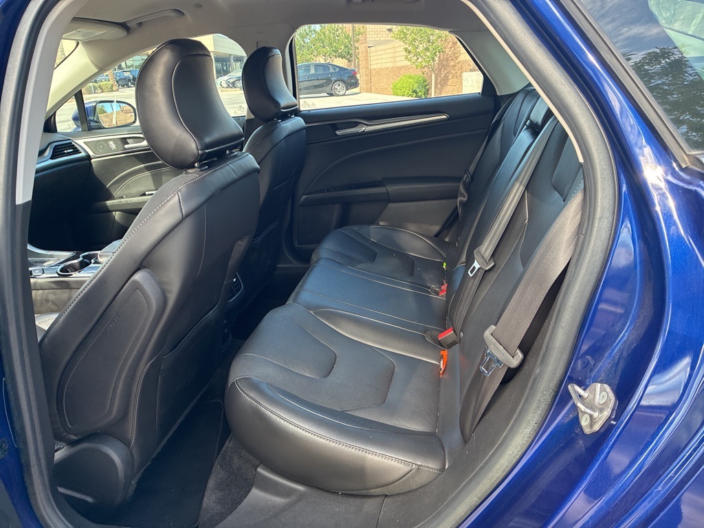 2016 Ford Fusion Energi Titanium photo 4