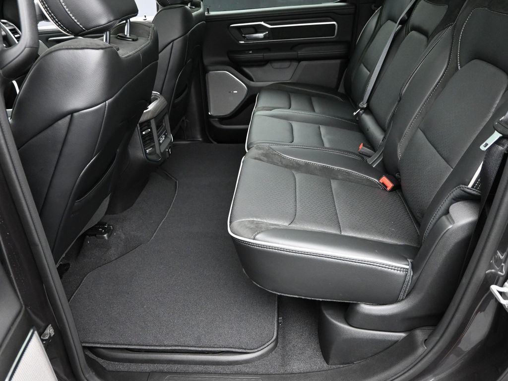 2026 Ram 1500 Laramie photo 8