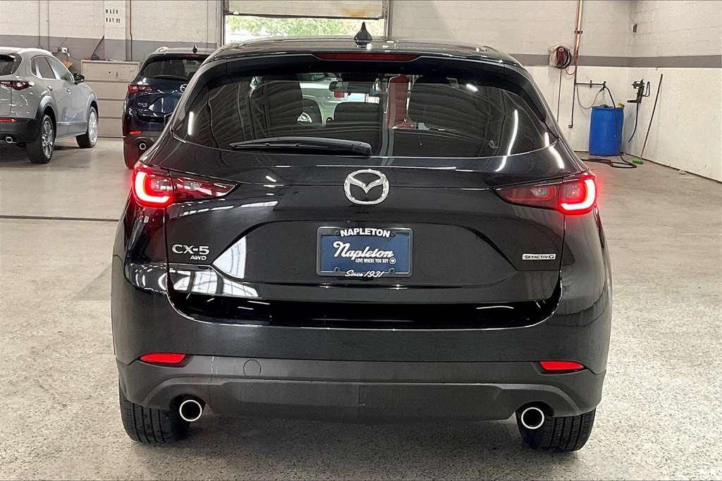 2022 Mazda CX-5 2.5 Select photo 2