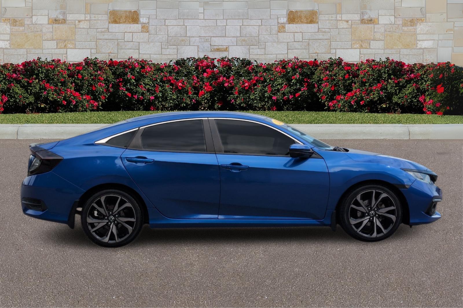 2019 Honda Civic Sport photo 2