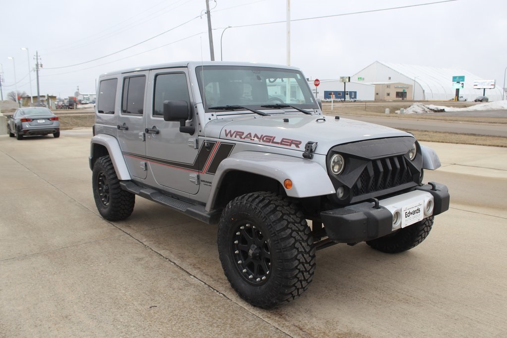 2015 Jeep Wrangler Unlimited Sahara's photo