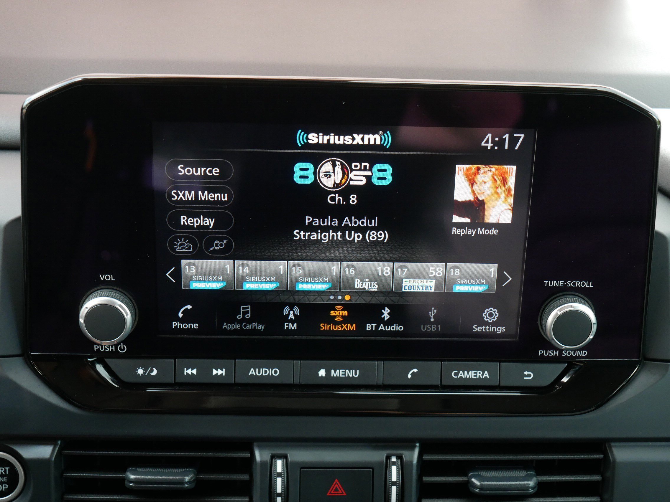 2024 Nissan Pathfinder S photo 17
