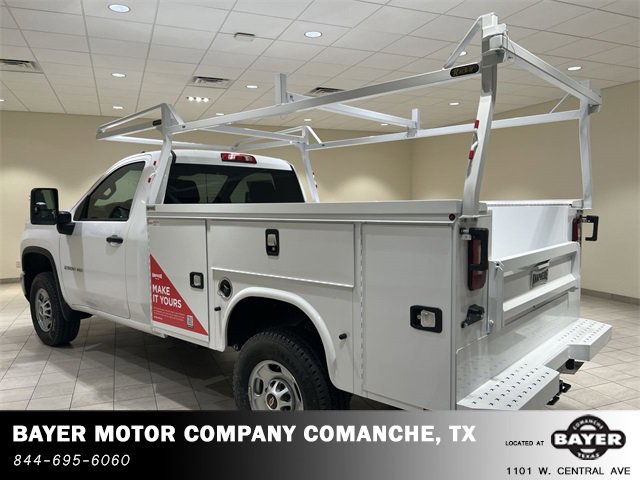 2024 Chevrolet Silverado 2500HD photo 2