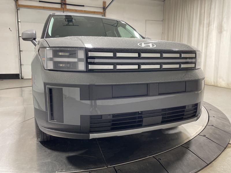 2026 Hyundai Santa Fe SE photo 2