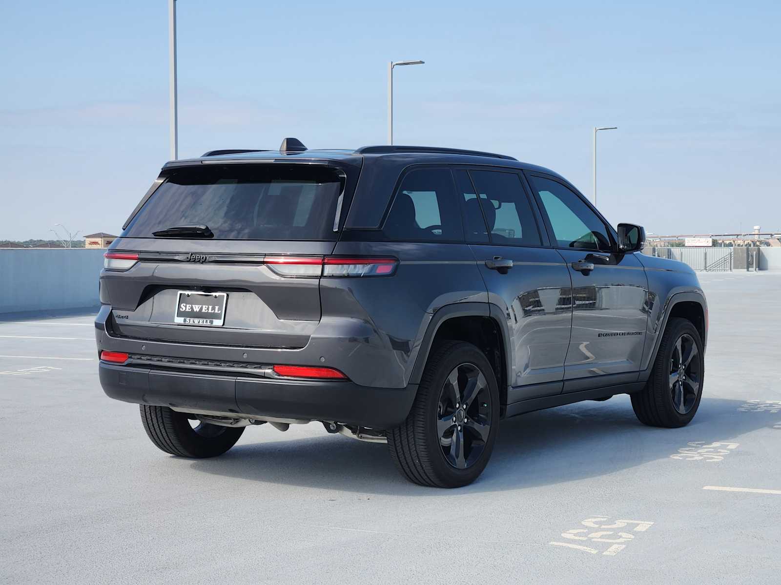 2024 Jeep Grand Cherokee Altitude X photo 5