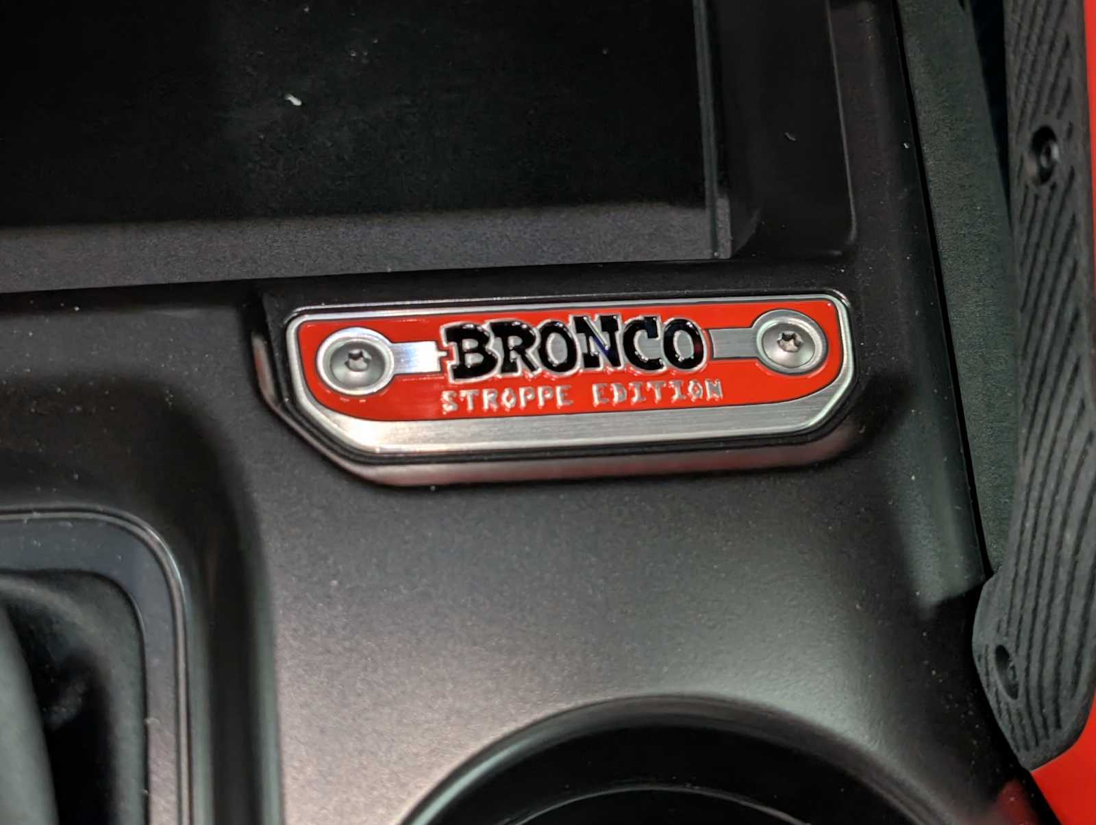 2025 Ford Bronco First Edition photo 28