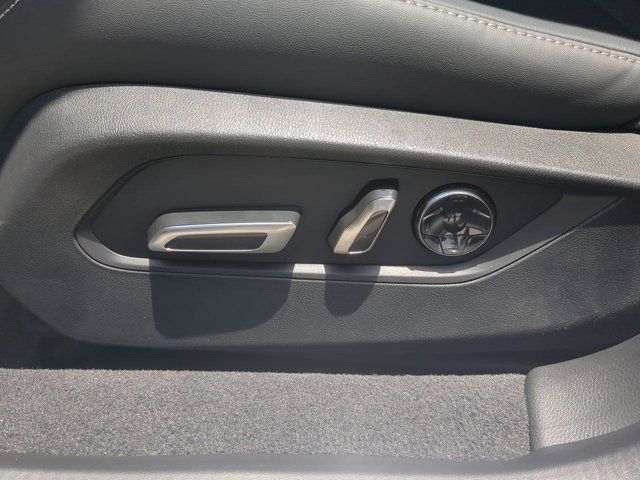 2025 Acura TLX Technology photo 18