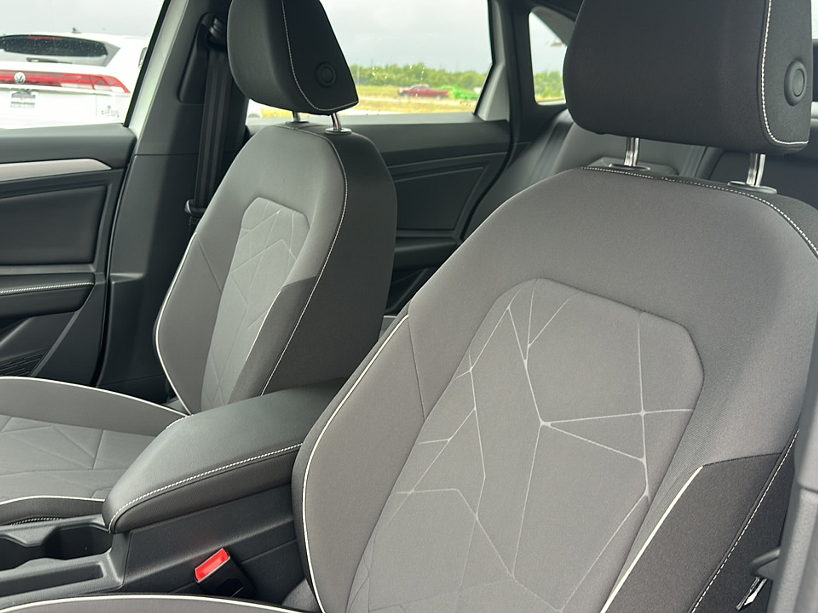 2025 Volkswagen Jetta 1.5T Sport photo 5