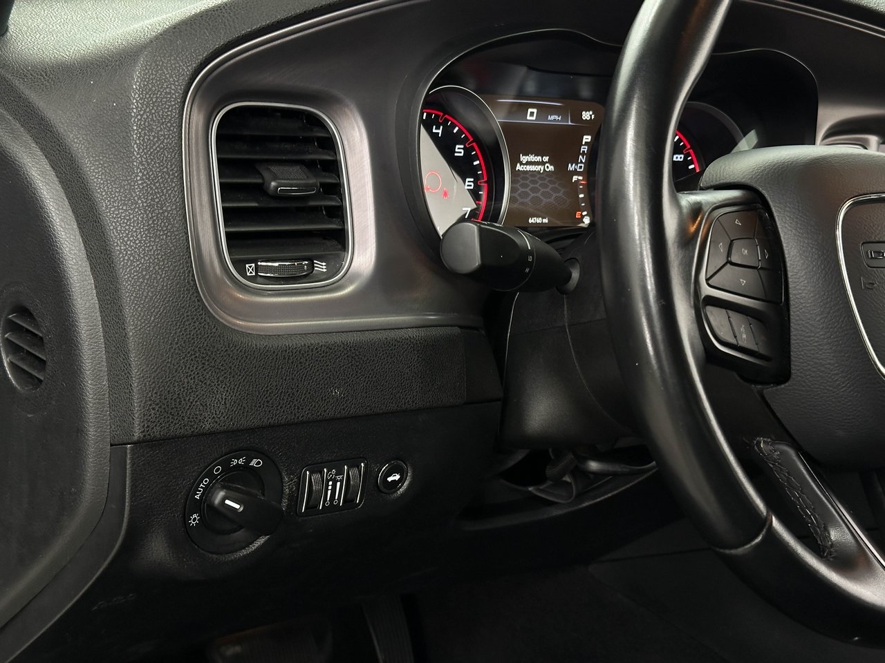 2023 Dodge Charger SXT photo 18