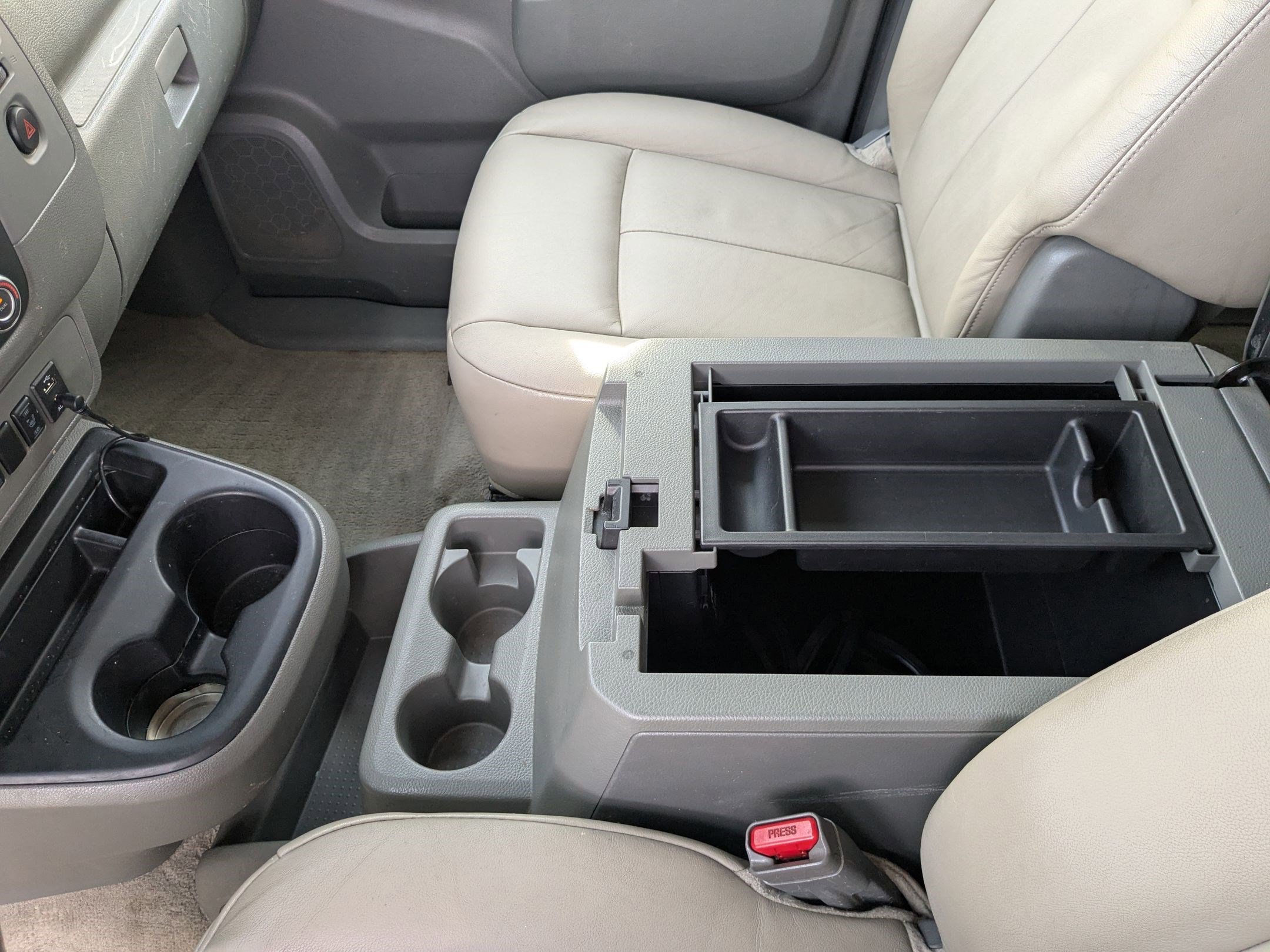 2019 Nissan NV3500 photo 23