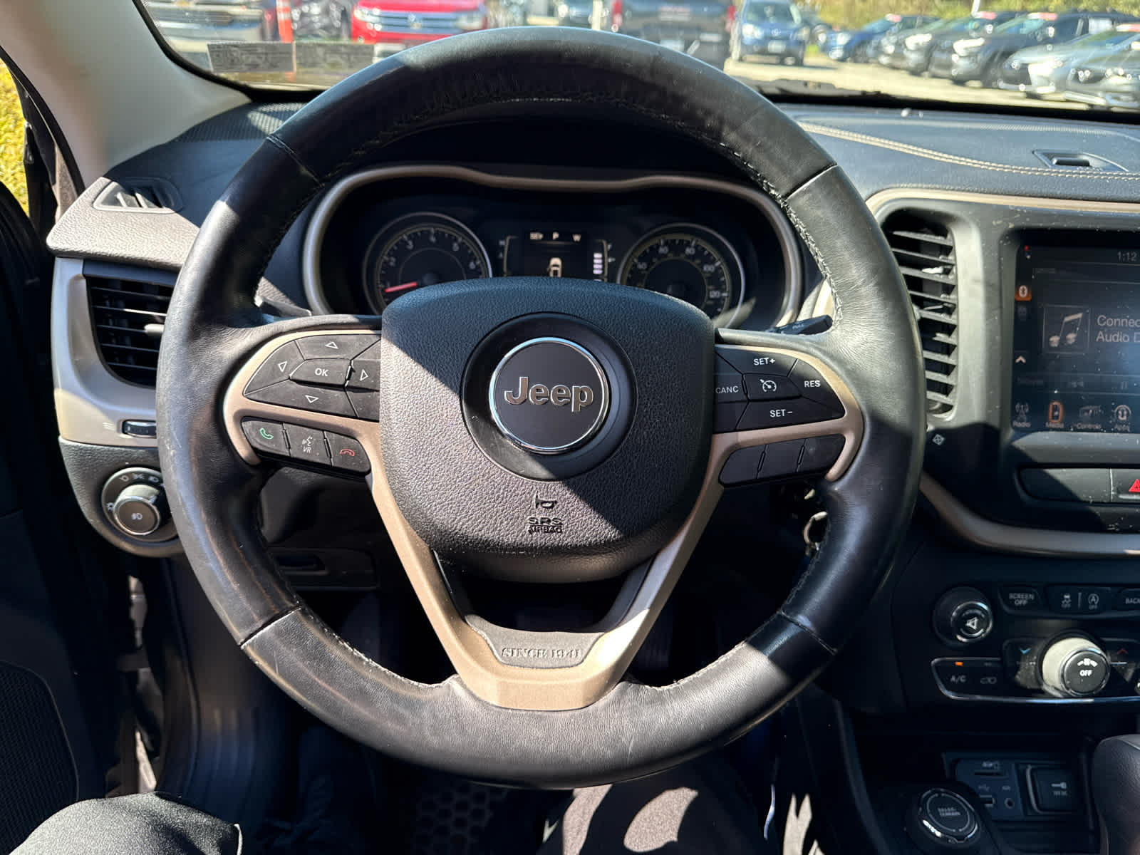 2015 Jeep Cherokee Latitude photo 4