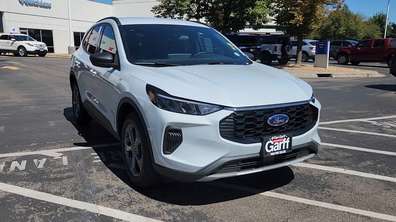 2025 Ford Escape ST-Line photo 11