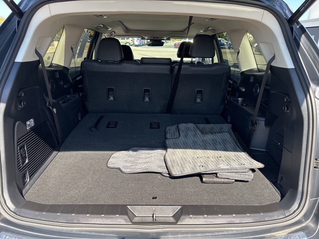 2023 Subaru Ascent Limited photo 28