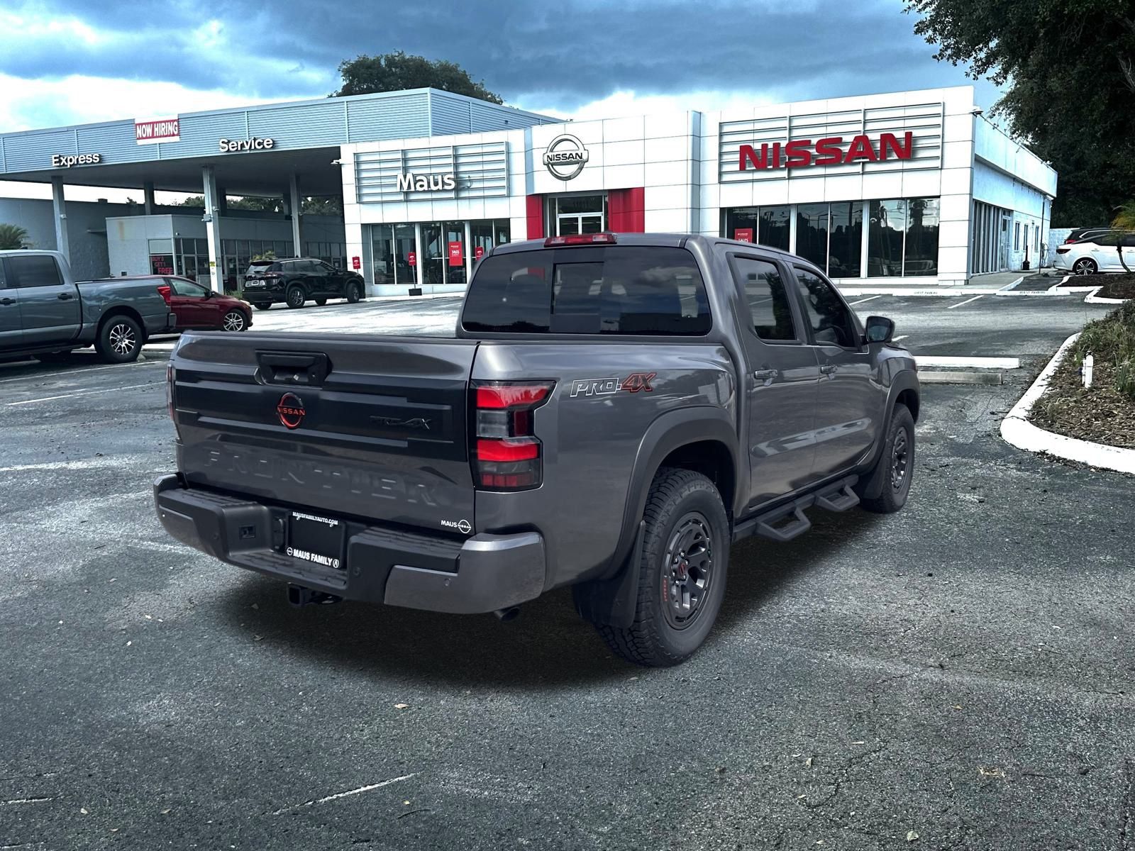 2026 Nissan Frontier PRO-4X photo 2