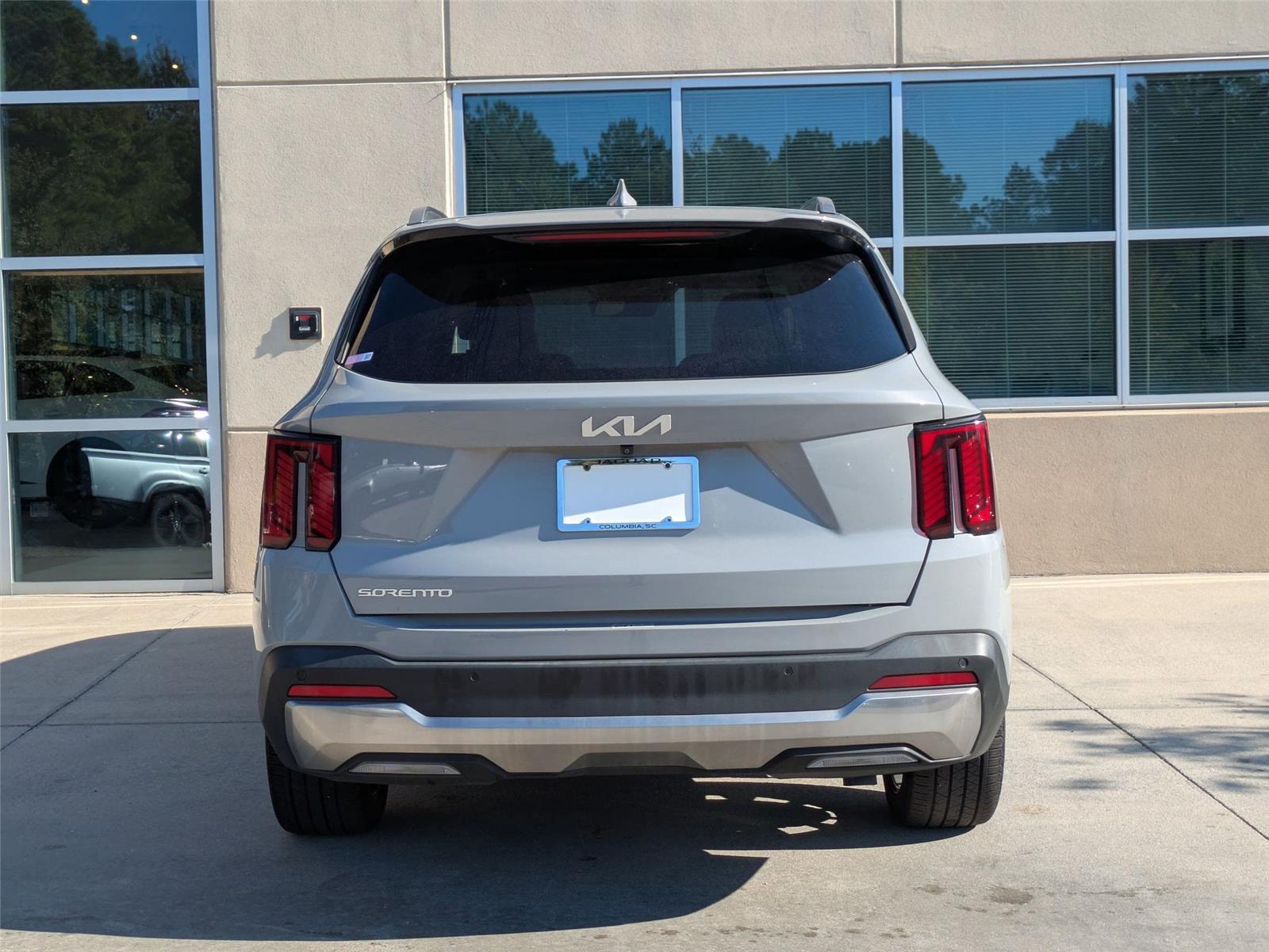 2024 Kia Sorento SX photo 3