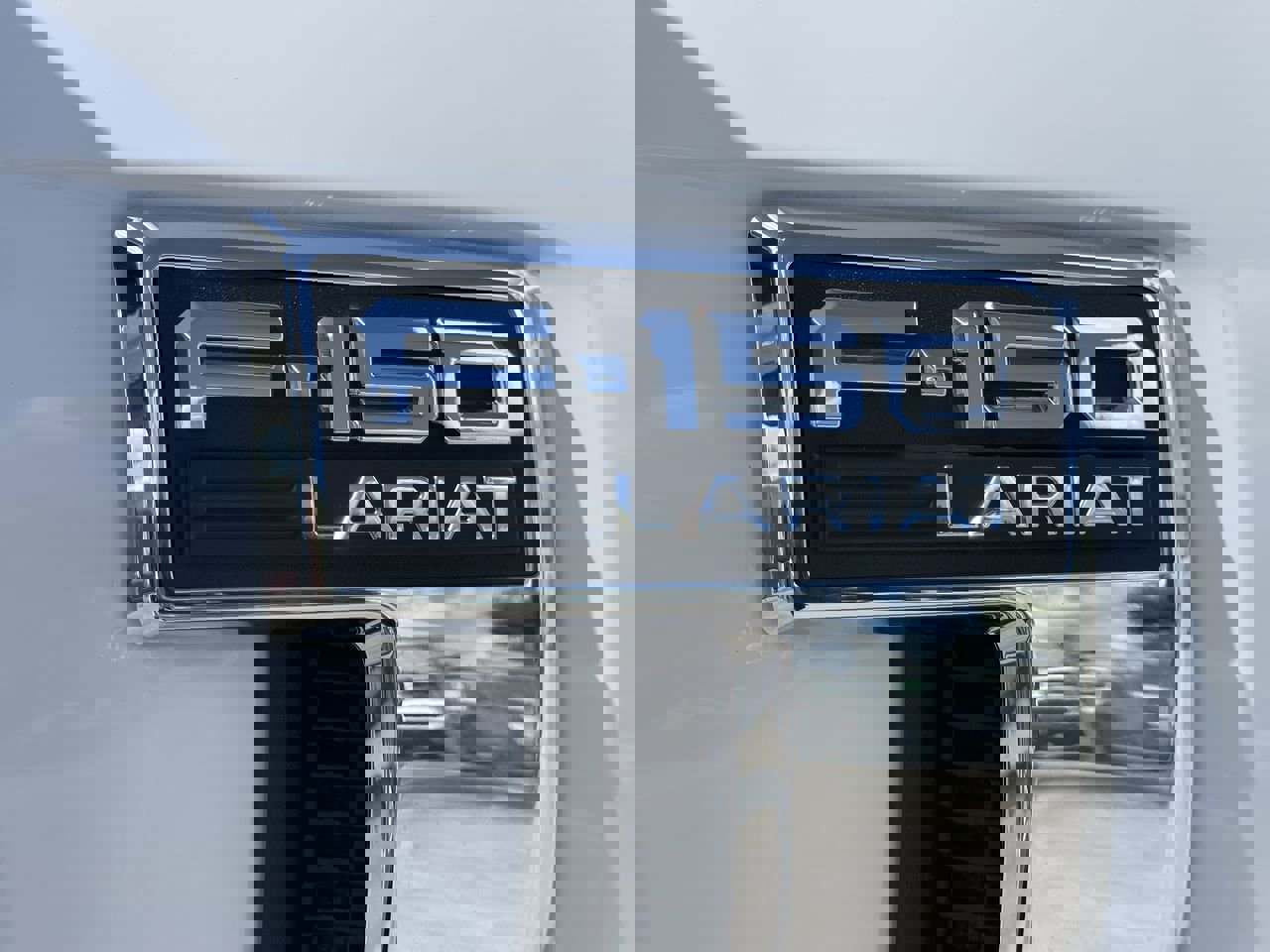 2024 Ford F-150 Lariat photo 9