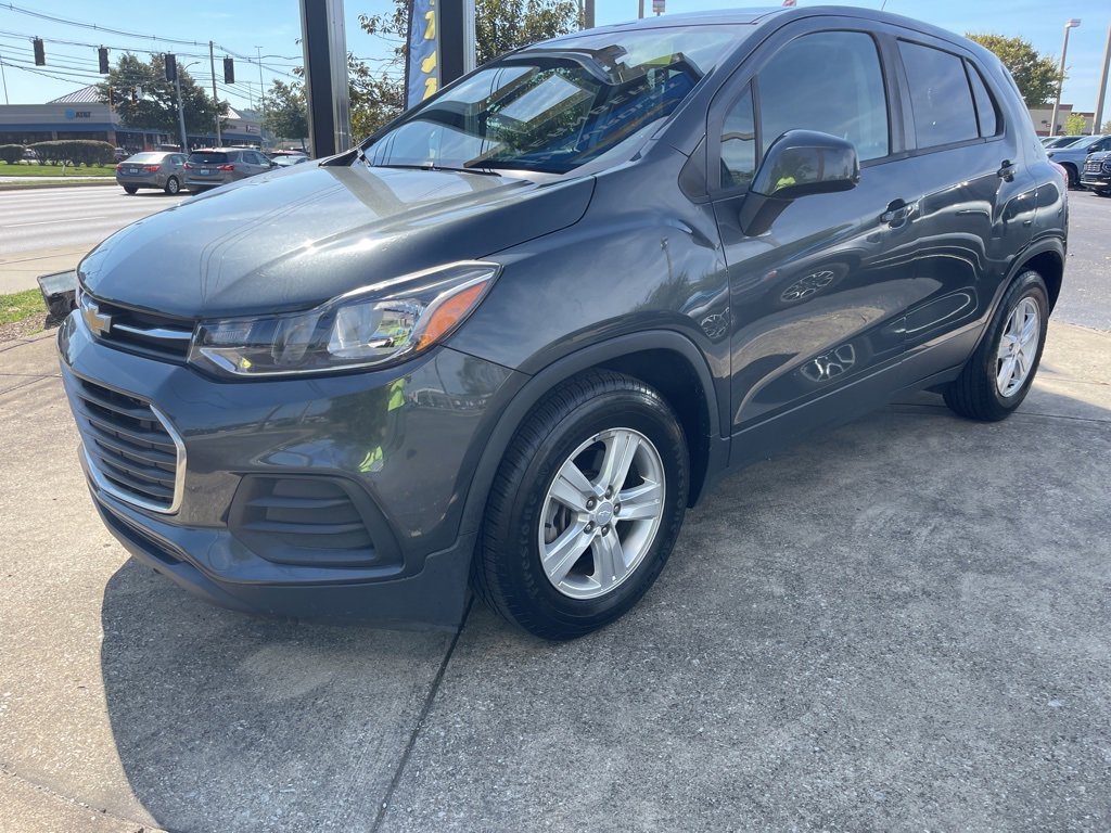 2019 Chevrolet Trax LS photo 3