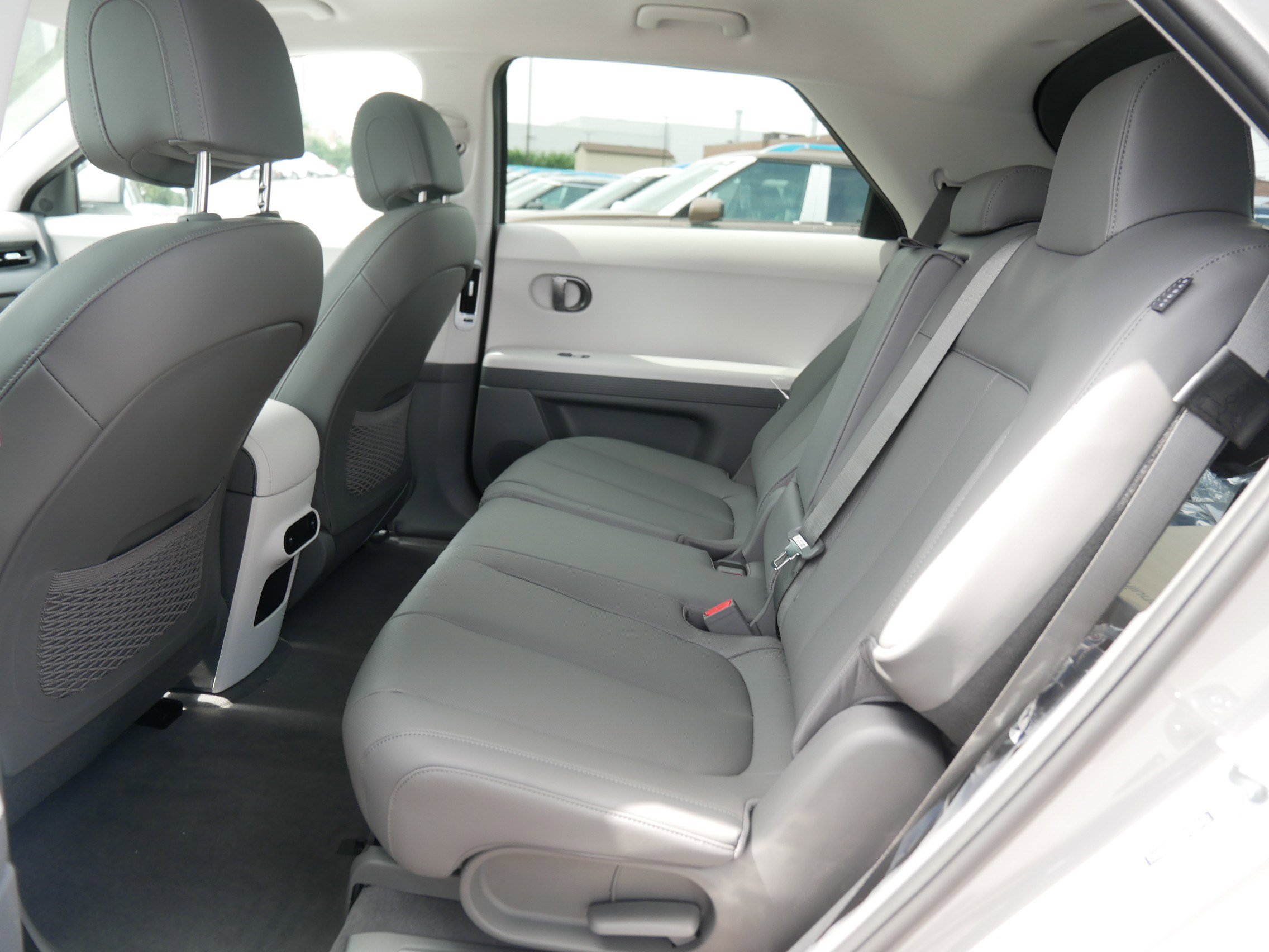 2025 Hyundai Ioniq 5 SEL photo 8