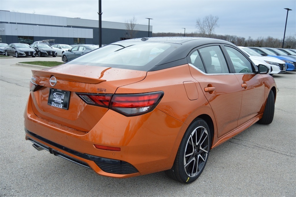 2025 Nissan Sentra SR photo 6