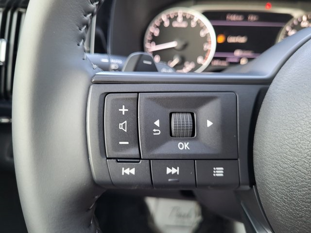 2025 Nissan Pathfinder SV photo 20