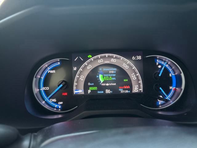 2023 Toyota RAV4 Hybrid XSE photo 9