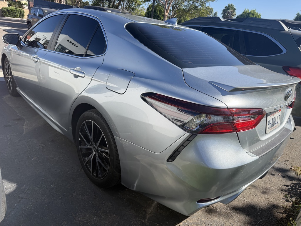 2023 Toyota Camry SE photo 4