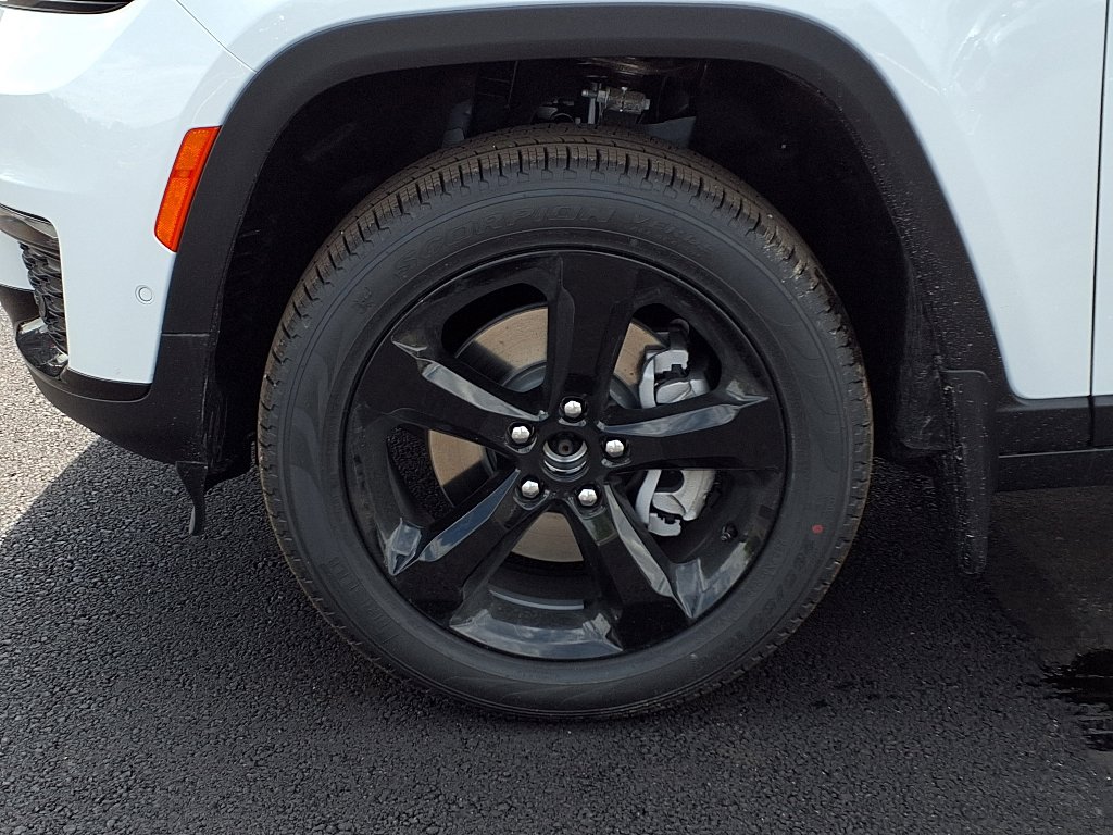 2025 Jeep Grand Cherokee Limited photo 20
