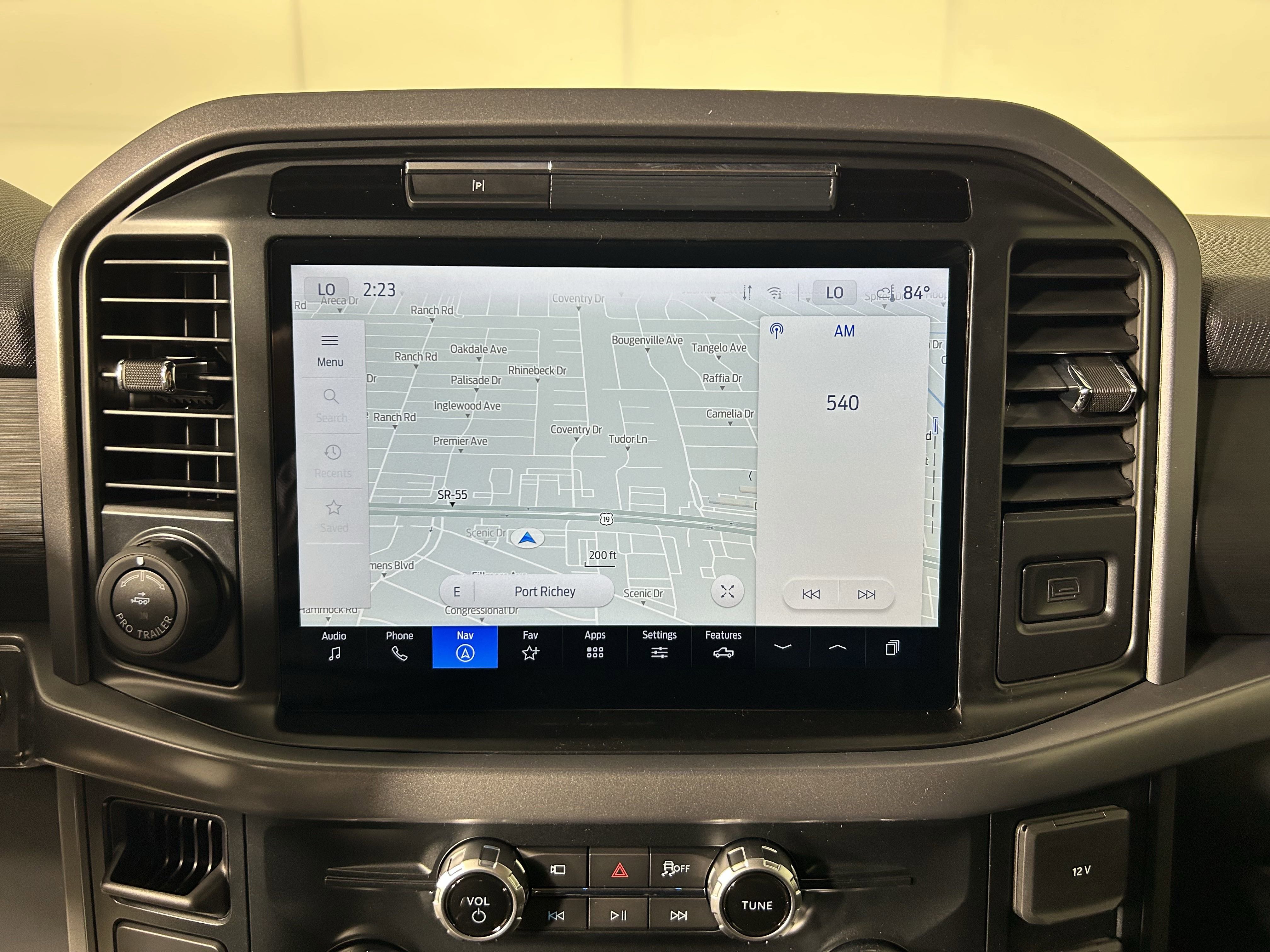 2025 Ford F-150 XLT photo 12