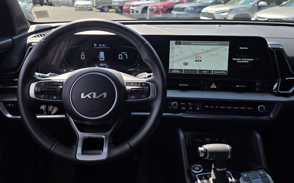 2022 Kia Sorento LX photo 17