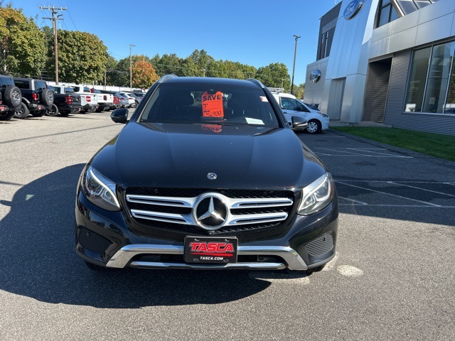 2018 Mercedes Benz GLC 300 4MATIC photo 2