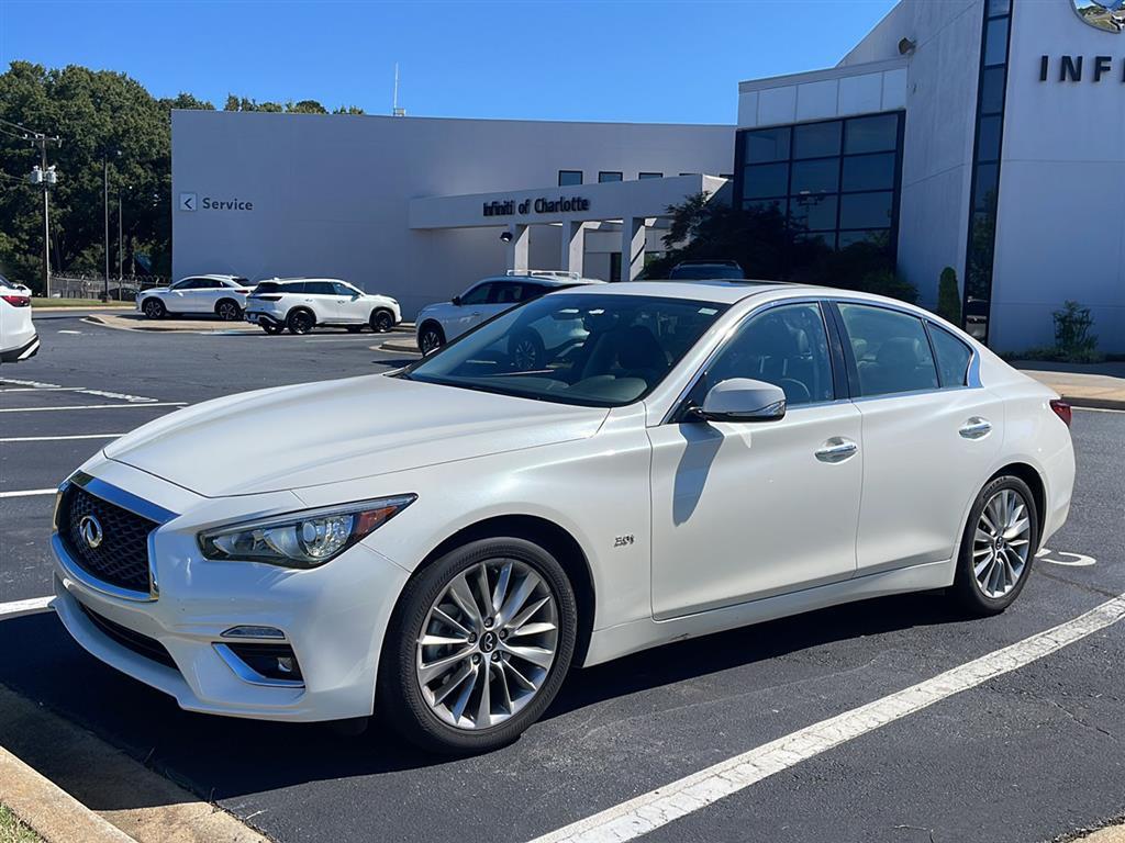 2019 Infiniti Q50 3.0t LUXE photo 3