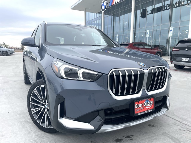 2026 BMW X1 28i's photo