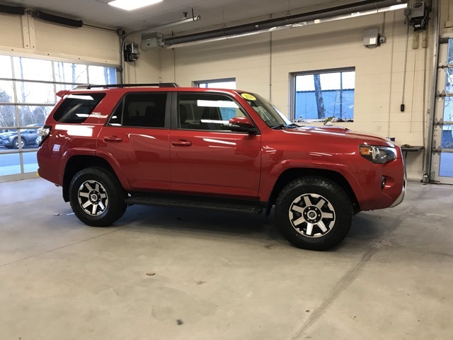 2024 Toyota 4Runner TRD Off-Road Premium photo 2
