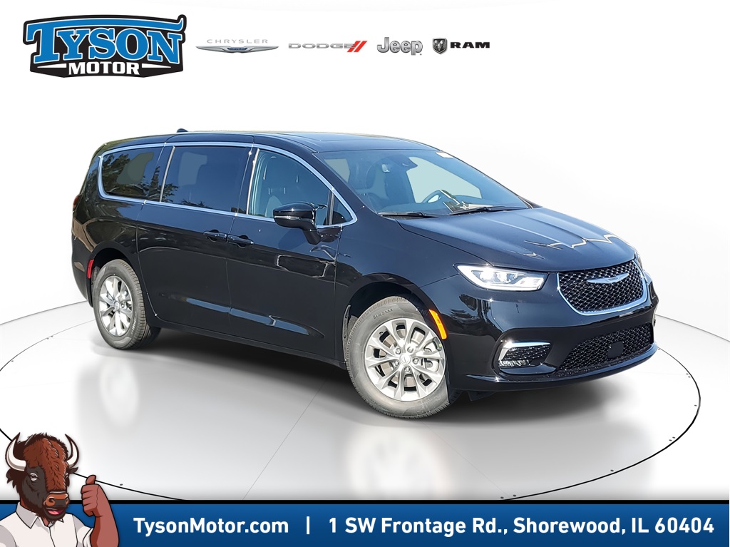 2026 Chrysler Pacifica Select's photo
