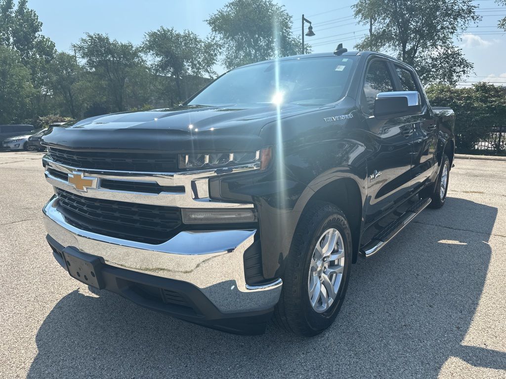 2020 Chevrolet Silverado 1500 LT photo 3
