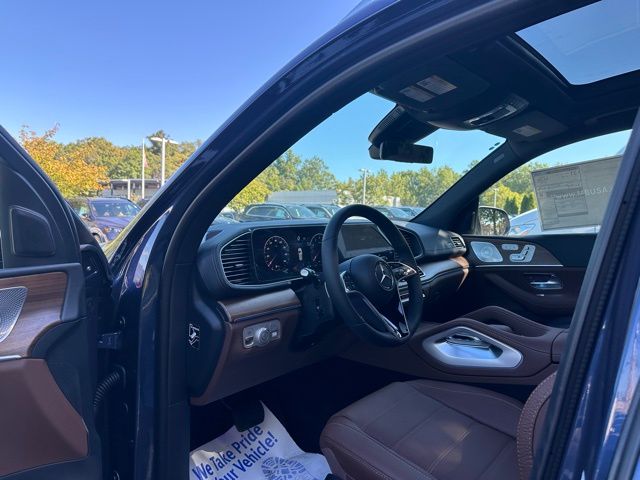 2026 Mercedes Benz GLS 450 4MATIC photo 15