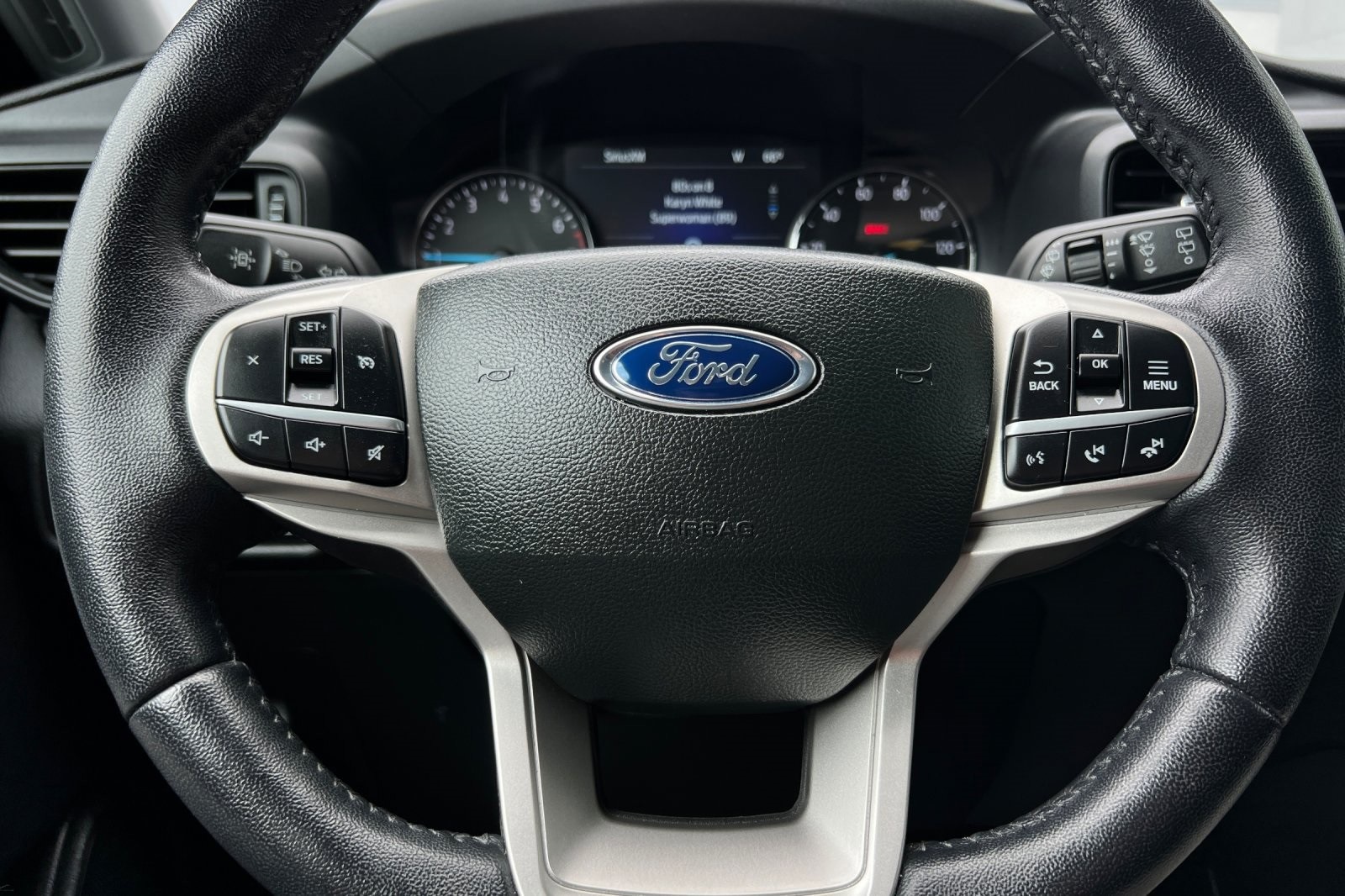 2022 Ford Explorer XLT photo 26