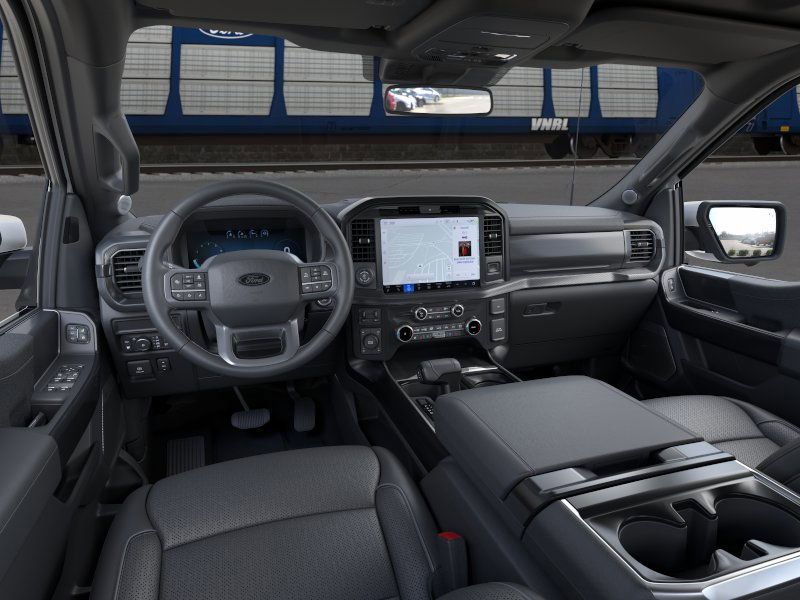 2025 Ford F-150 Lariat photo 9