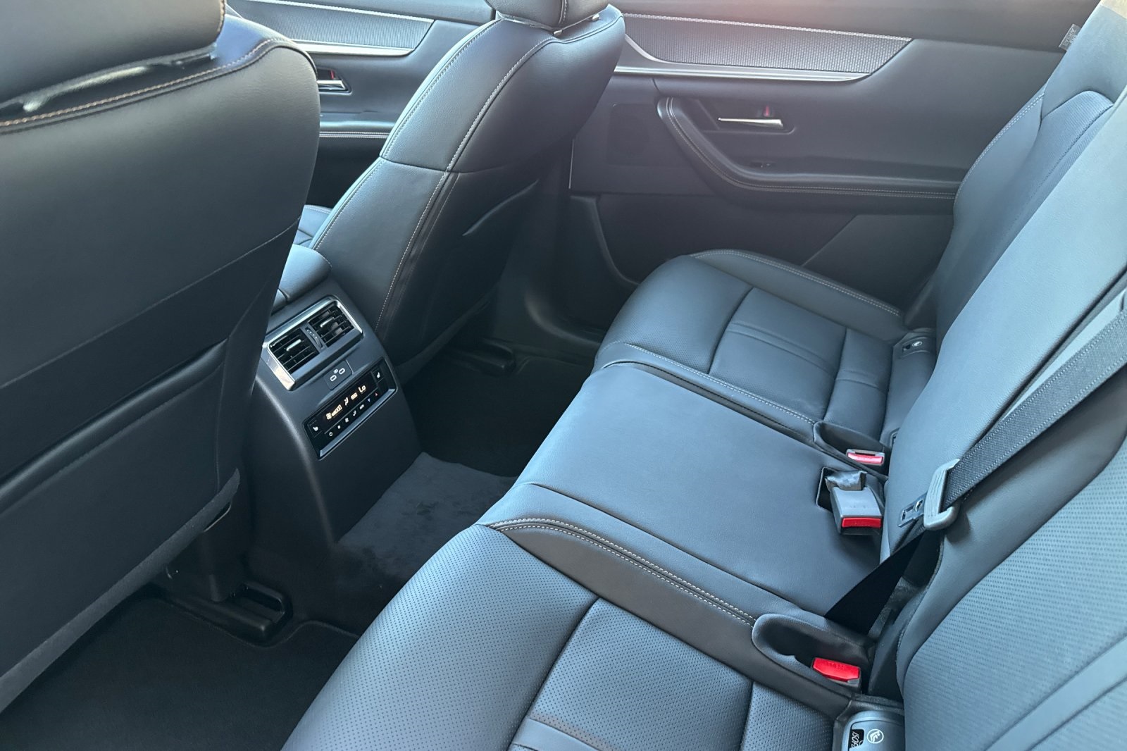 2026 Mazda CX-90 3.3 Turbo Preferred photo 11